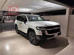 تۆیۆتا لاند کروزەر